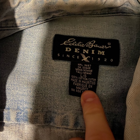 Eddie Bauer Denim shirt - Picture 2 of 2